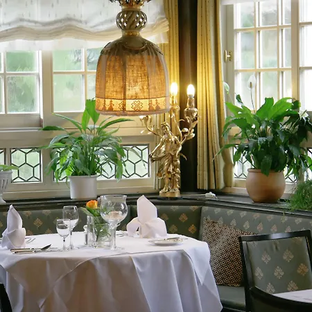 Hotel Hirschen 4*