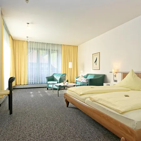 Hirschen 4*